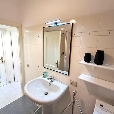 Διαμέρισμα Manzoni121 *